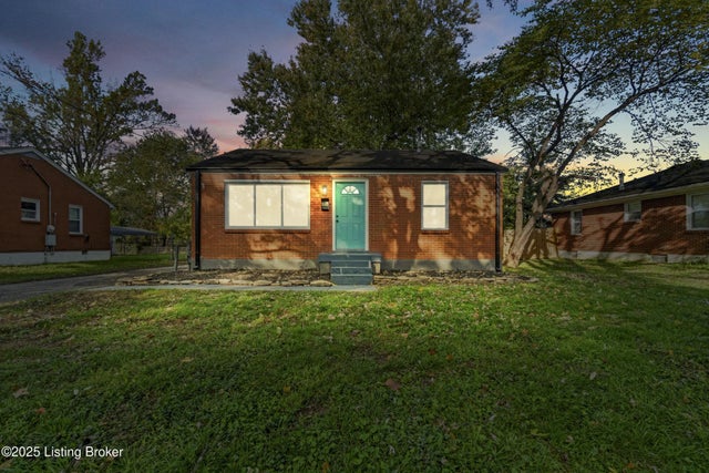 8108 Nancy Ln, Louisville