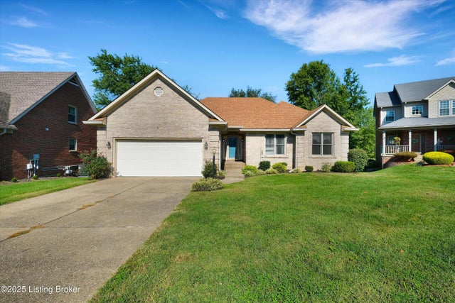 9619 Seaton Brooke Ln, Louisville