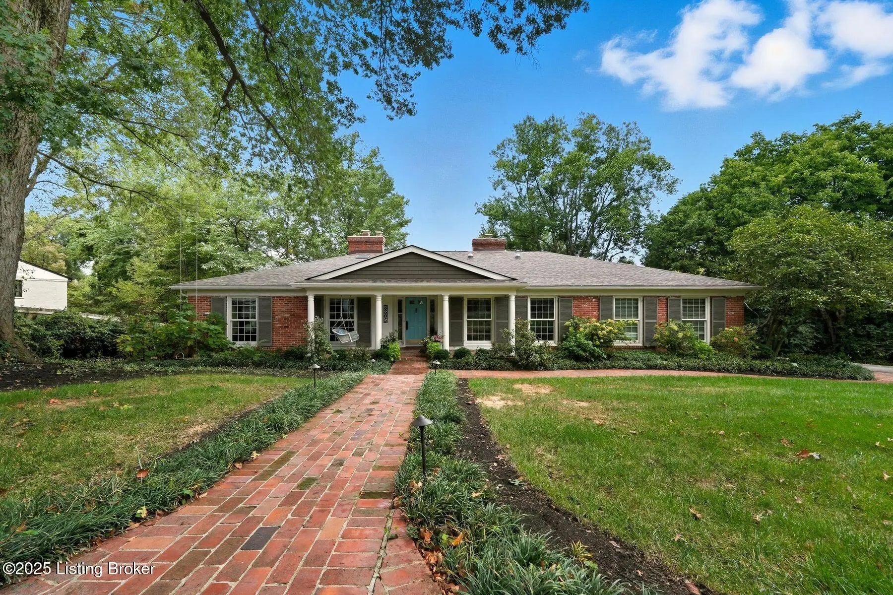 Photo of Listing #1700288