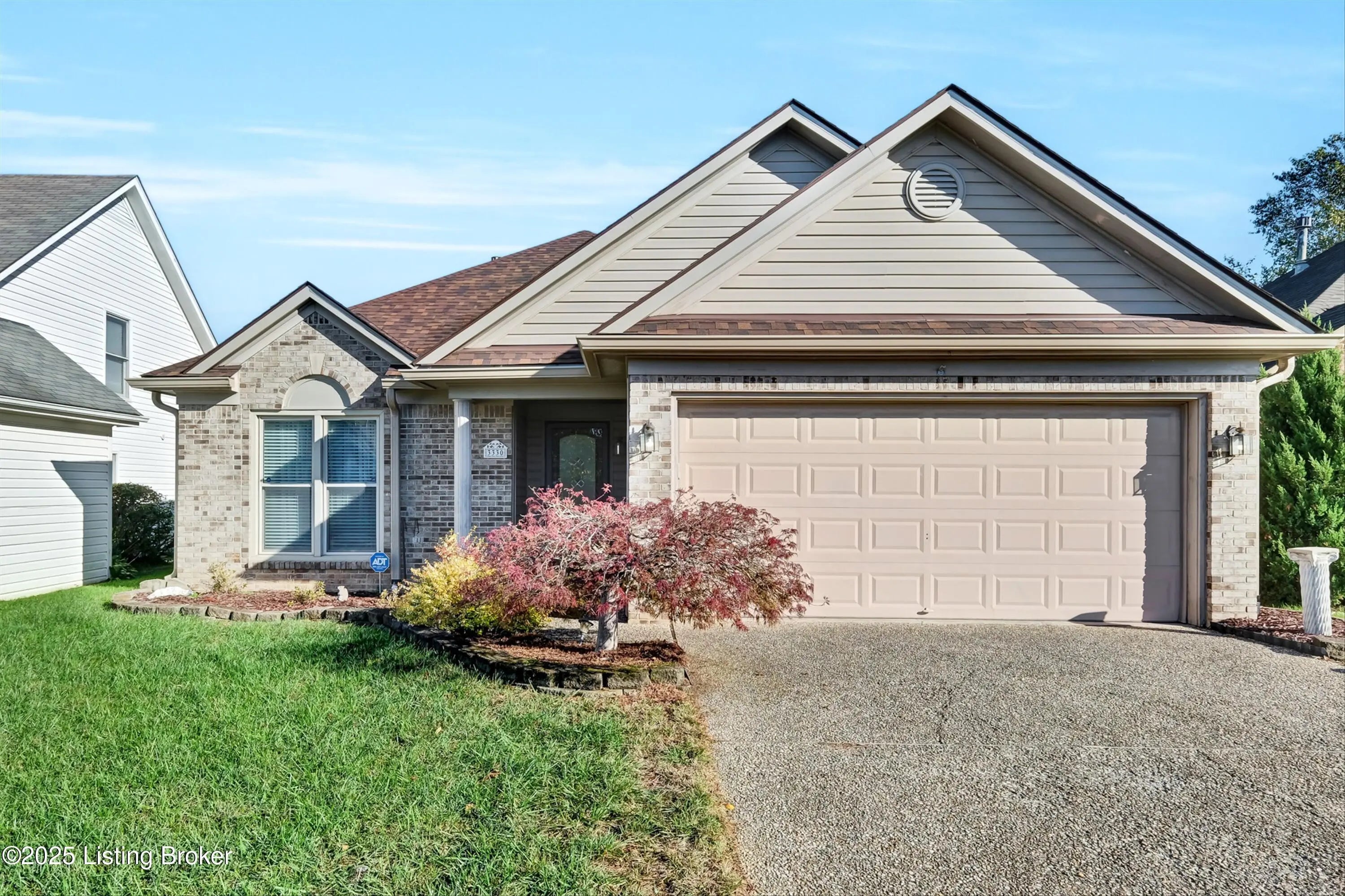 Photo of Listing #1701075