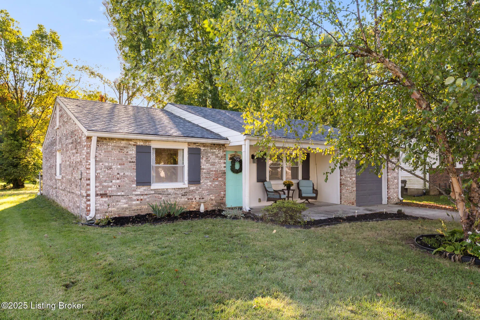 Photo of Listing #1700295