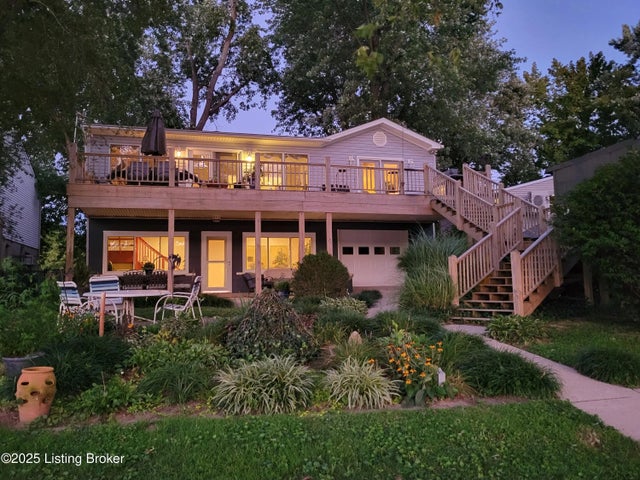 1122 Riverside Dr, Prospect