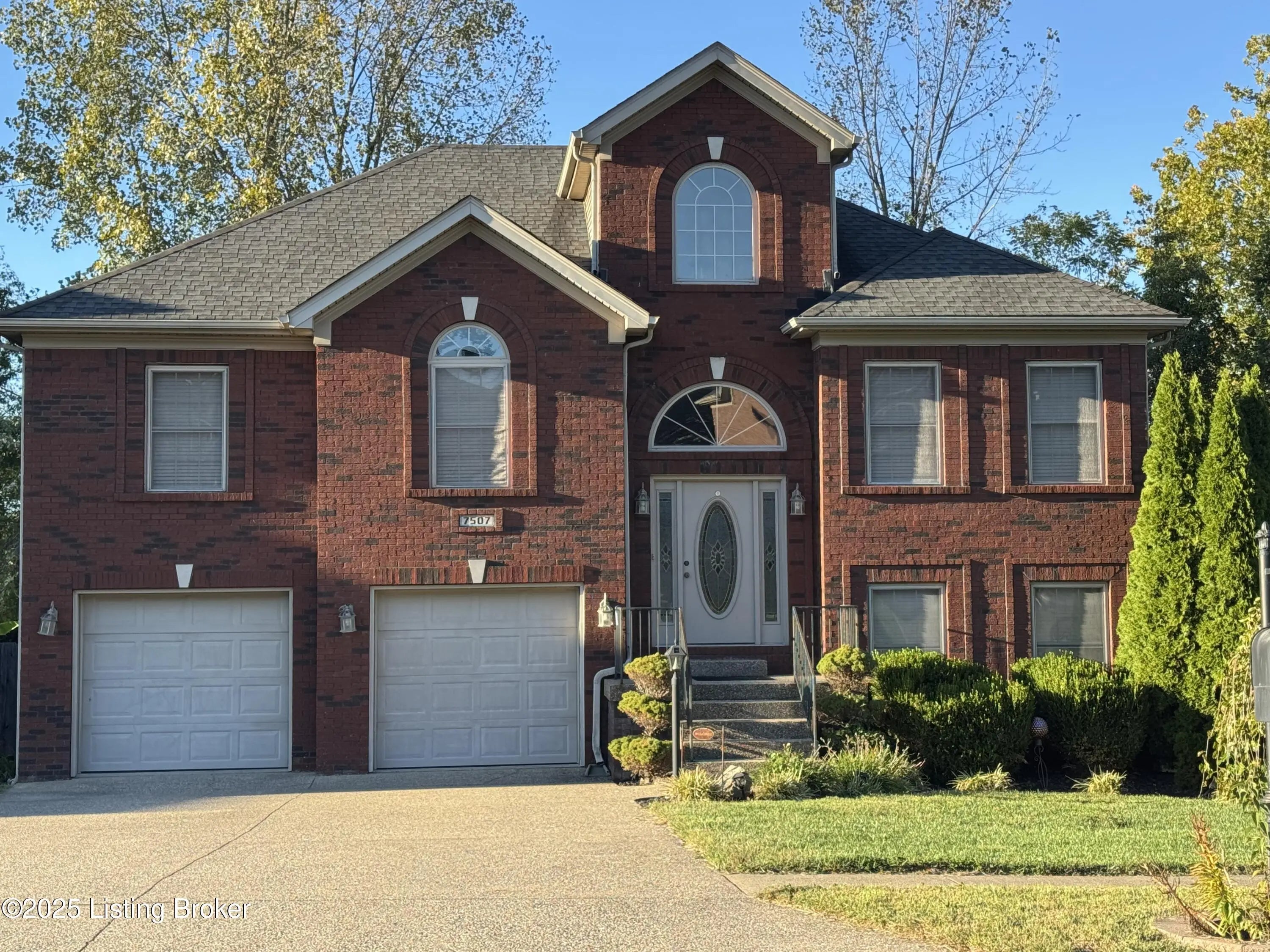 Photo of Listing #1700512