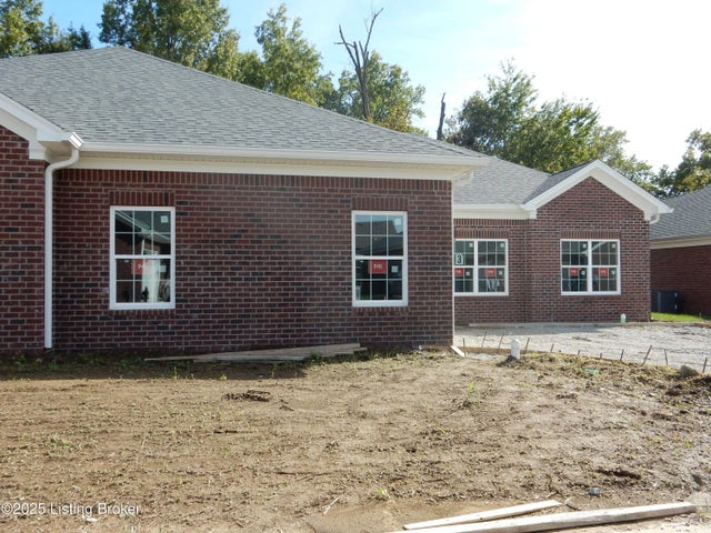 156 Bullitt Creek Dr, Shepherdsville