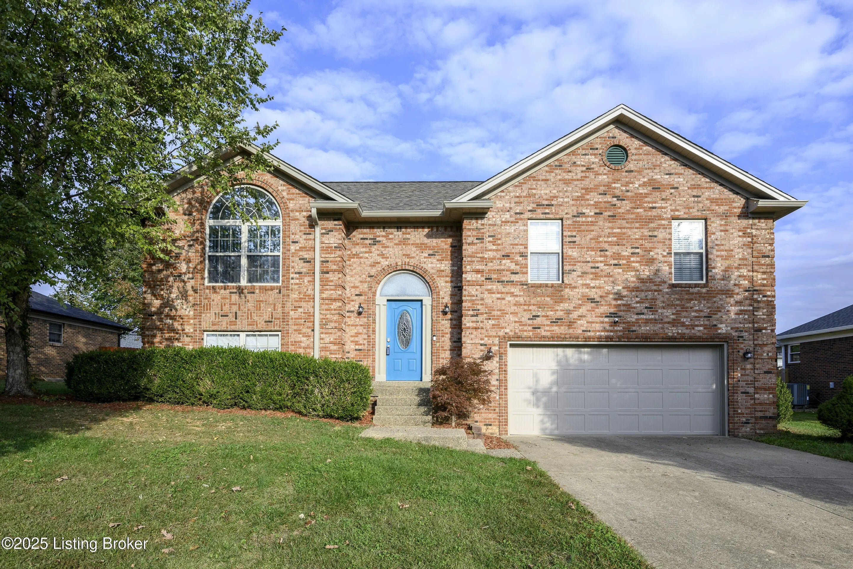 Photo of Listing #1701140