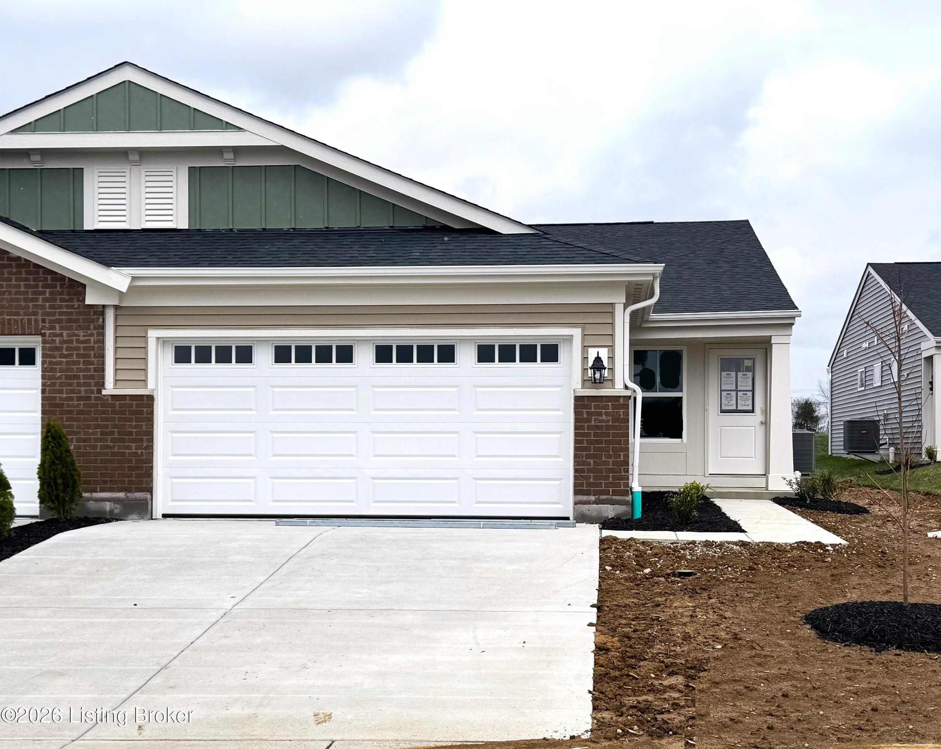 Photo of Listing #1700638