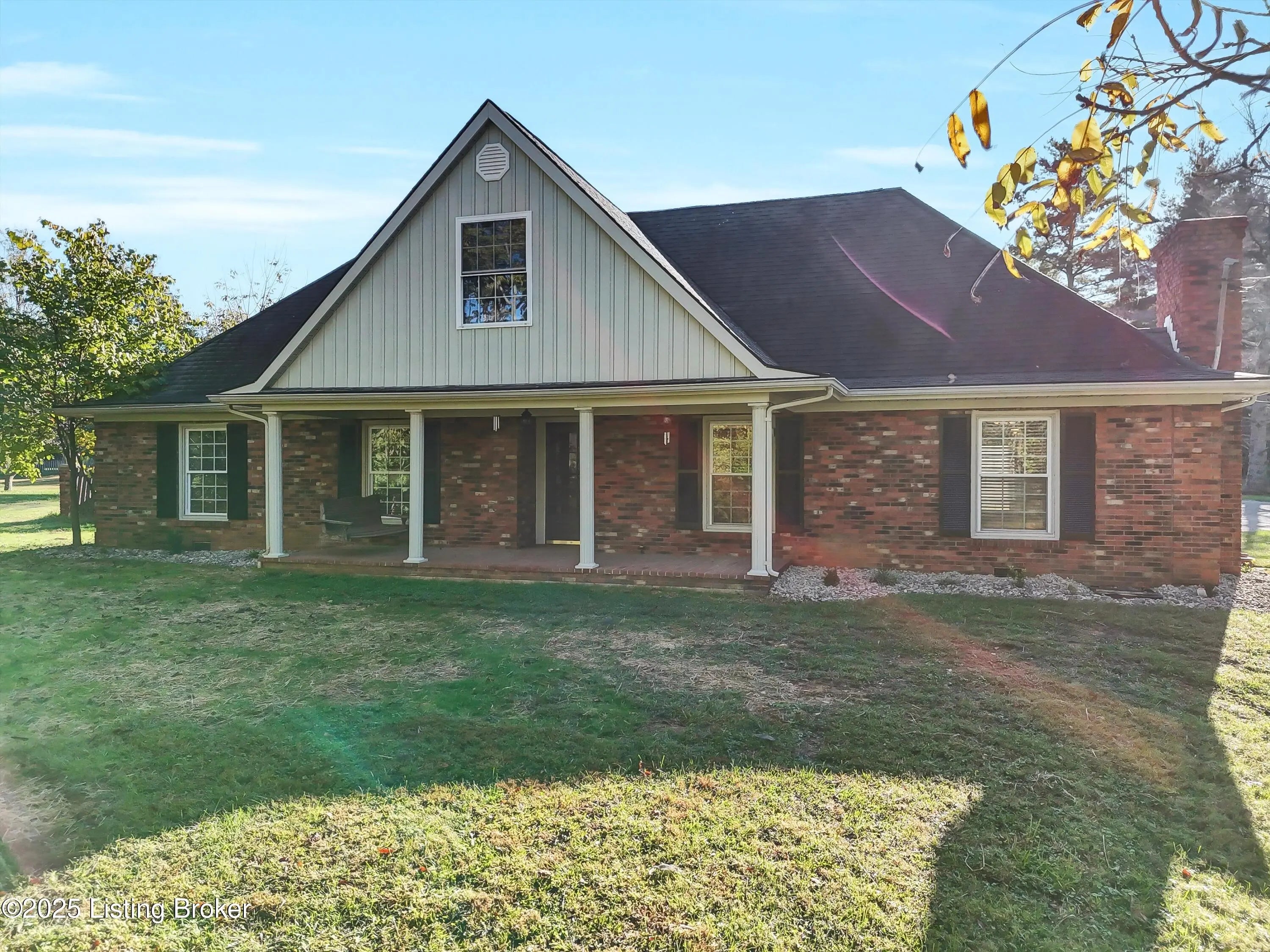 Photo of Listing #1701203