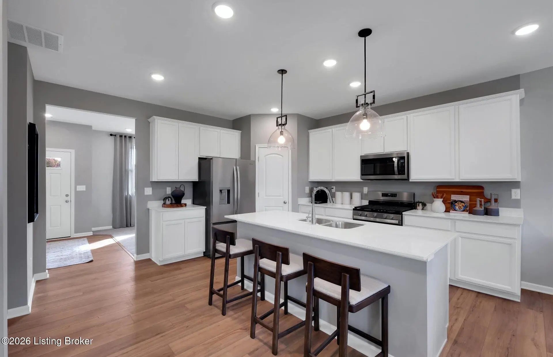 Photo of Listing #1700735