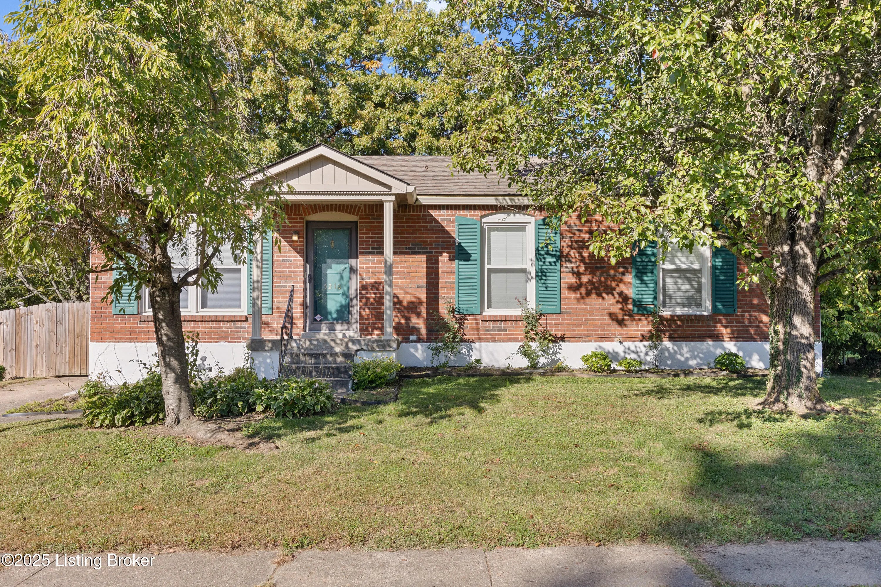 Photo of Listing #1700767