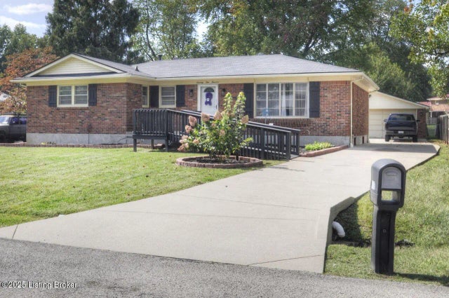 7900 Nottoway Cir, Louisville