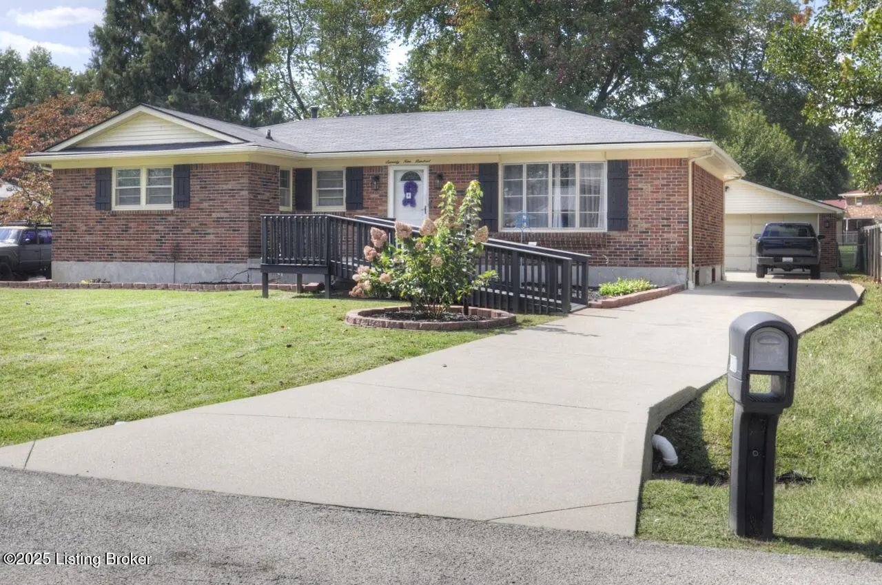 Photo of Listing #1700788