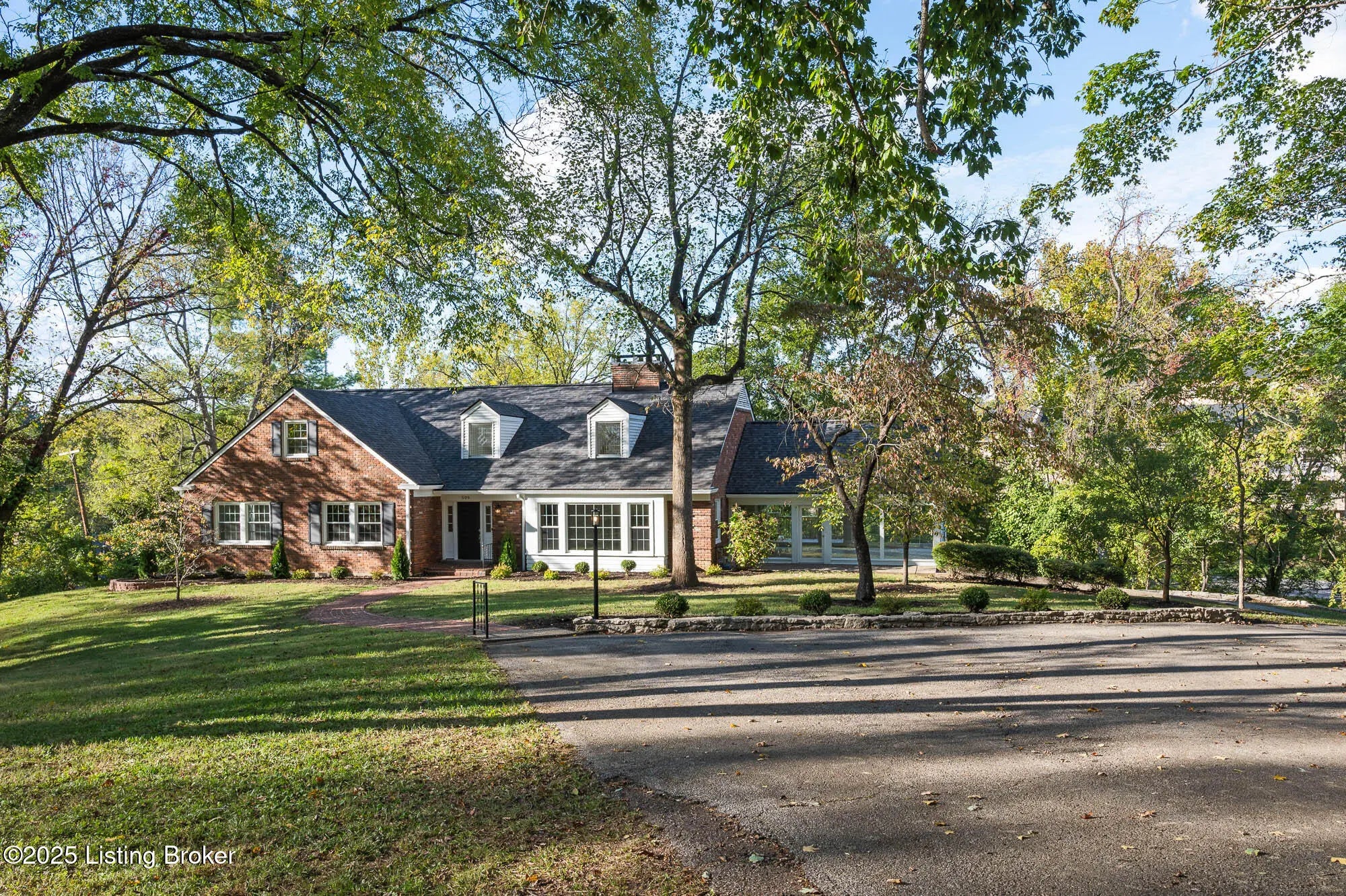 Photo of Listing #1700804