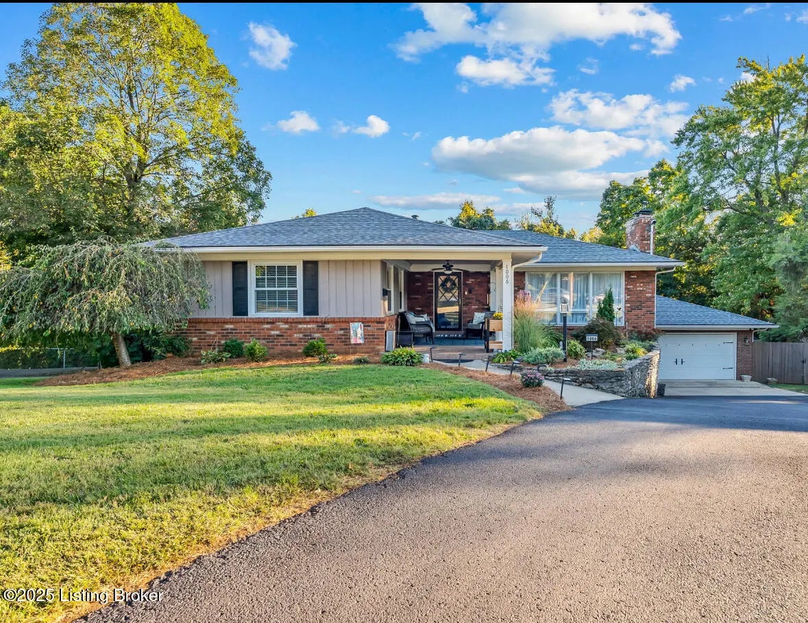 Photo of Listing #1701169