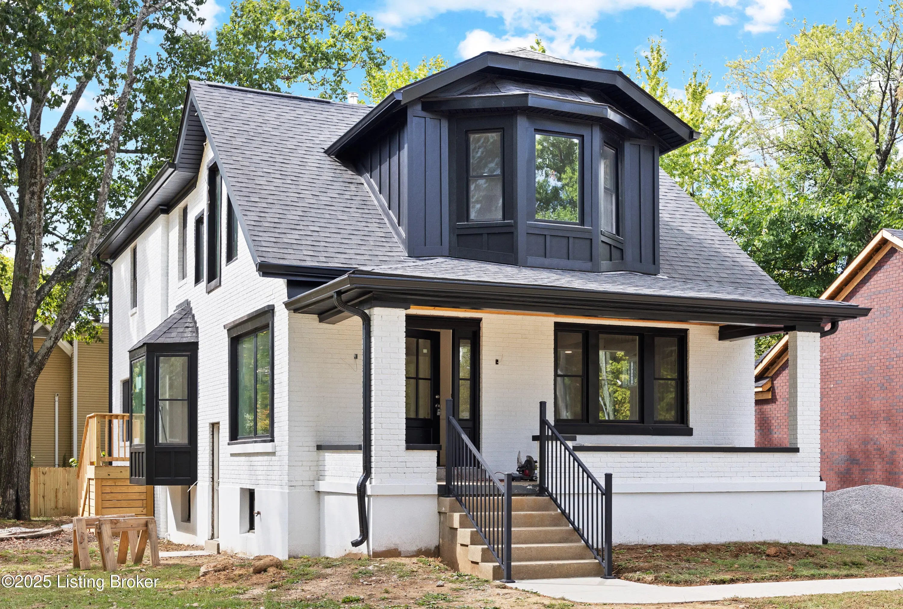 Photo of Listing #1700836