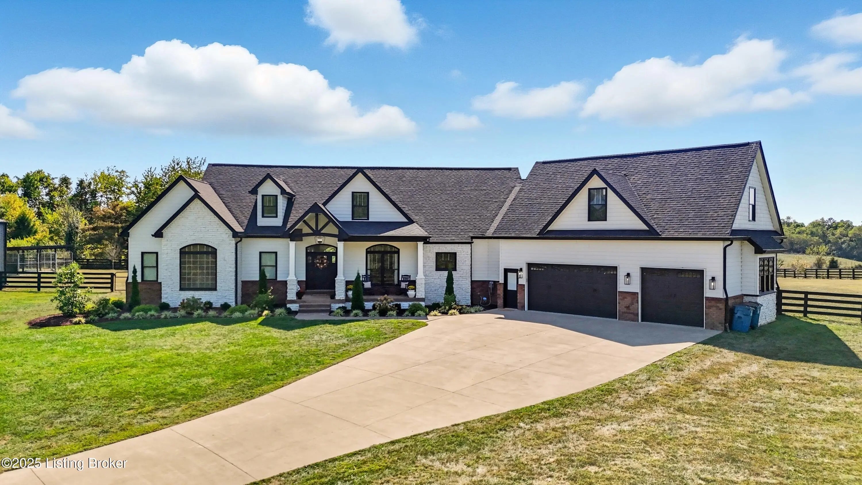 Photo of Listing #1700854