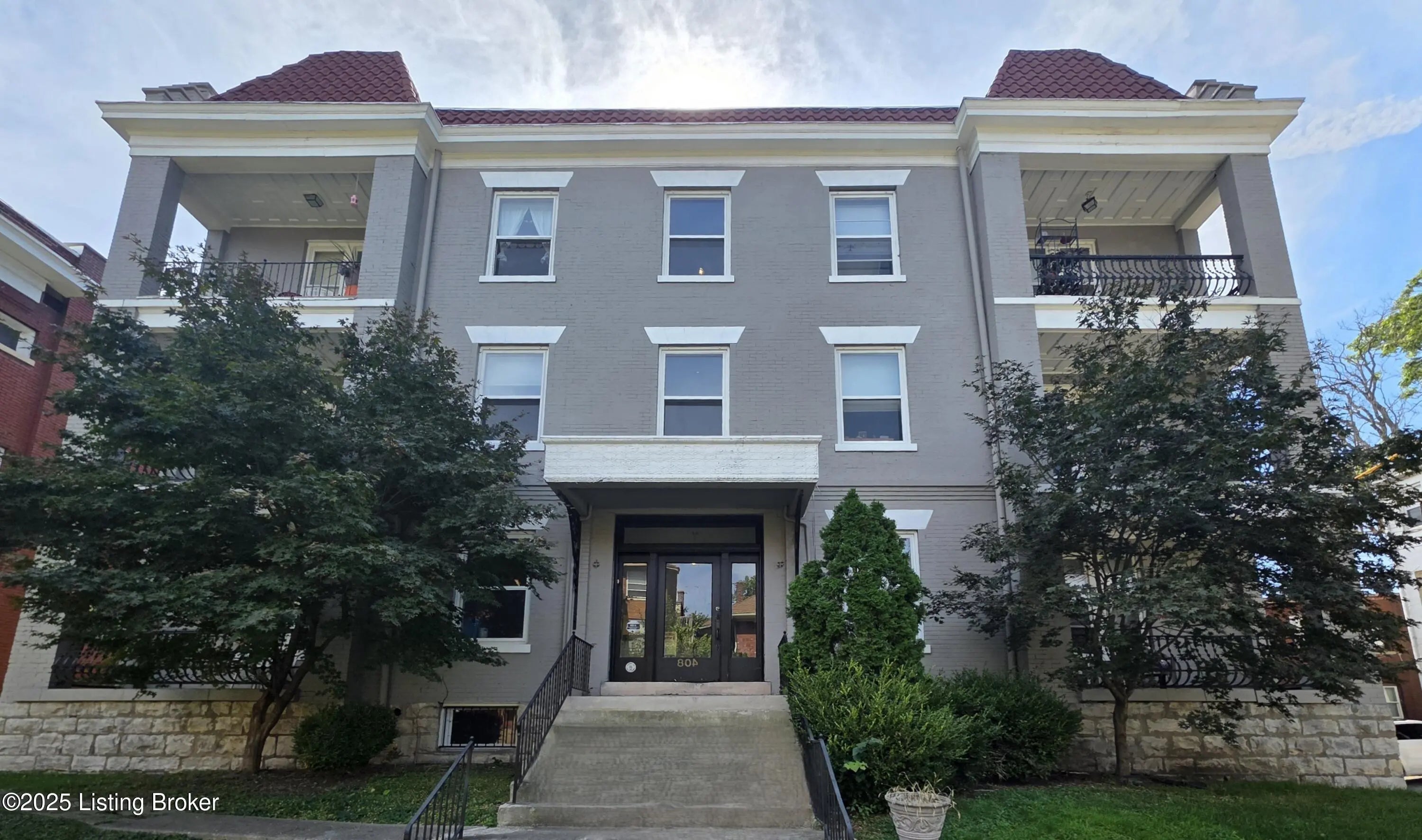 Photo of Listing #1701025