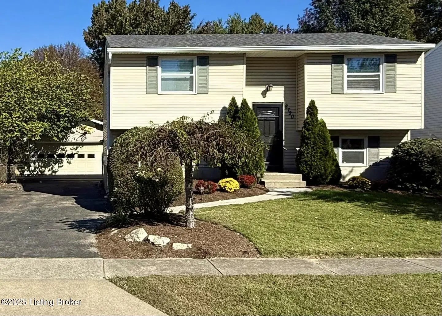 Photo of Listing #1701211