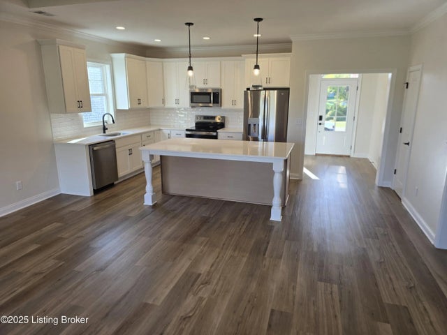 4427 Lochridge Pkwy, Louisville