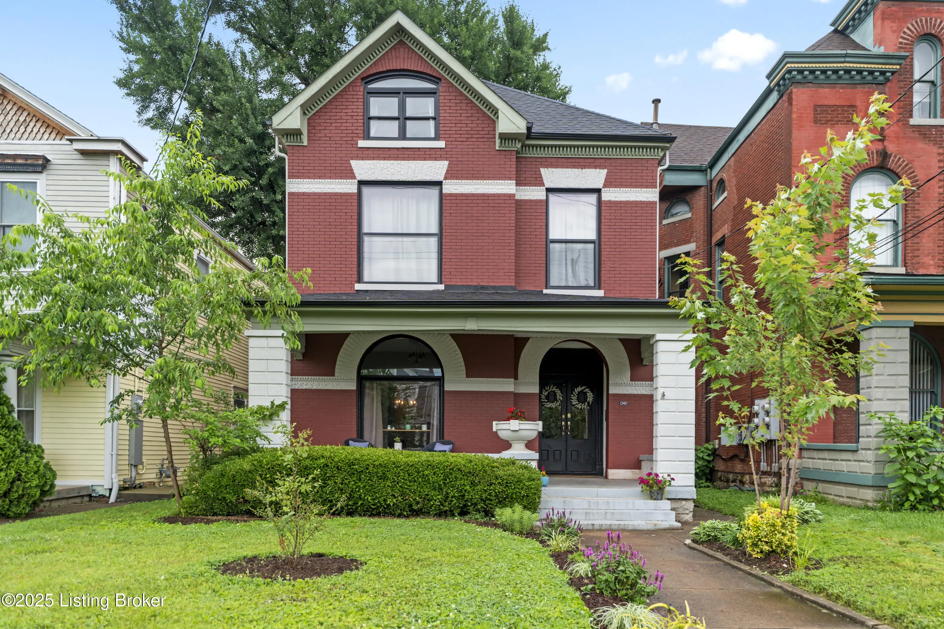 Photo of Listing #1701073