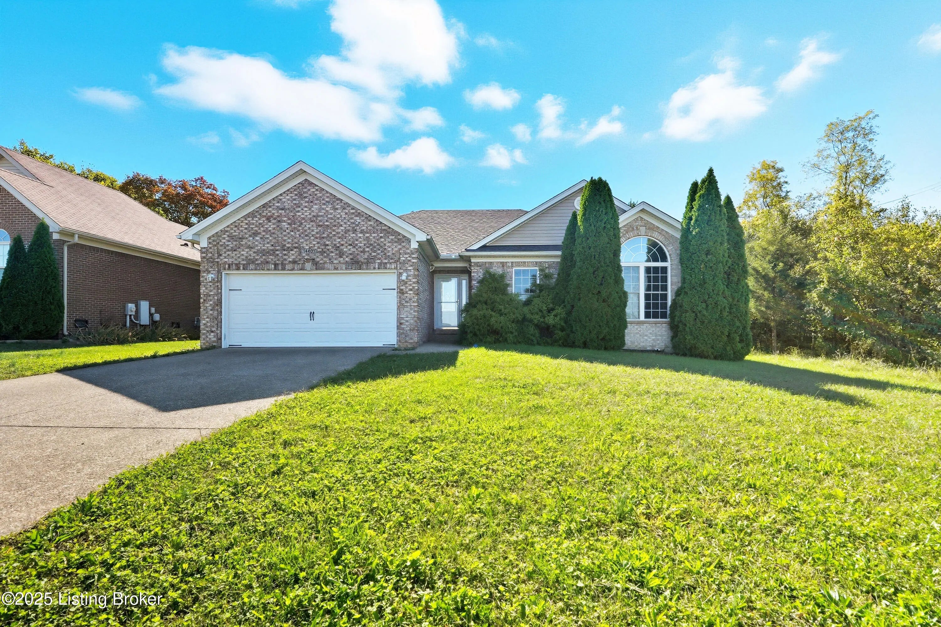 Photo of Listing #1701199