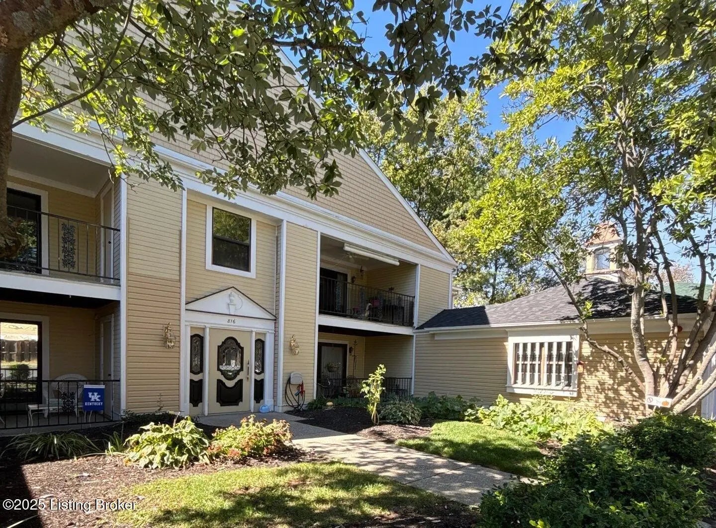 Photo of Listing #1701804