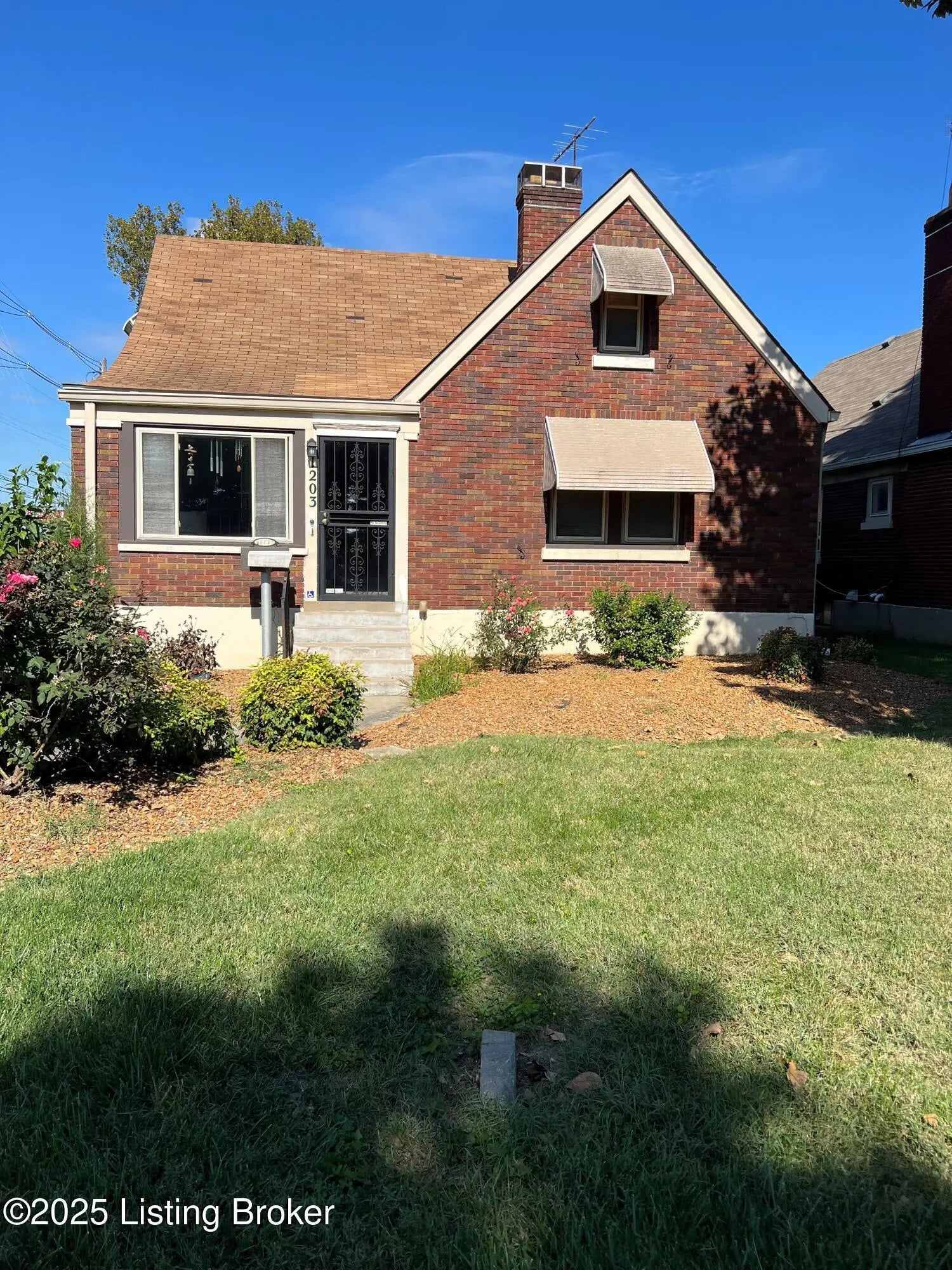 Photo of Listing #1701181