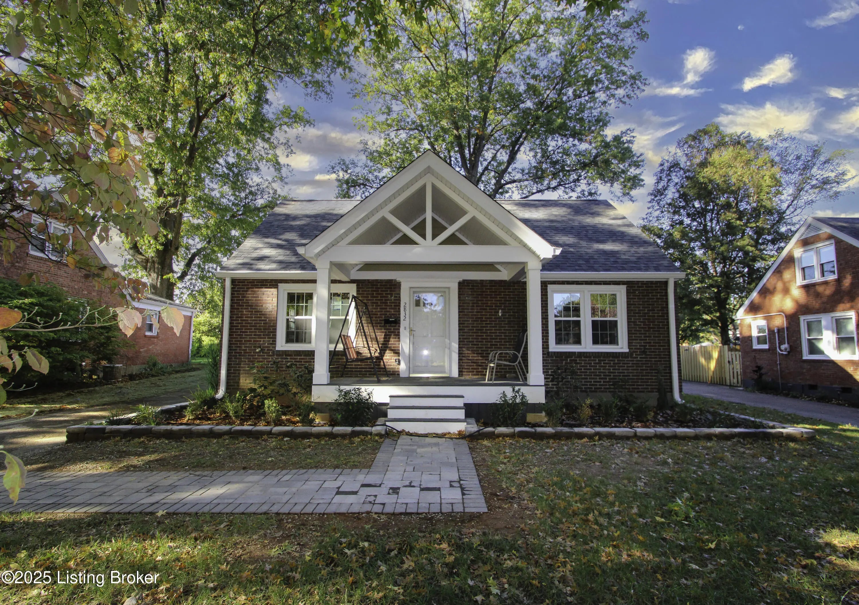 Photo of Listing #1701288