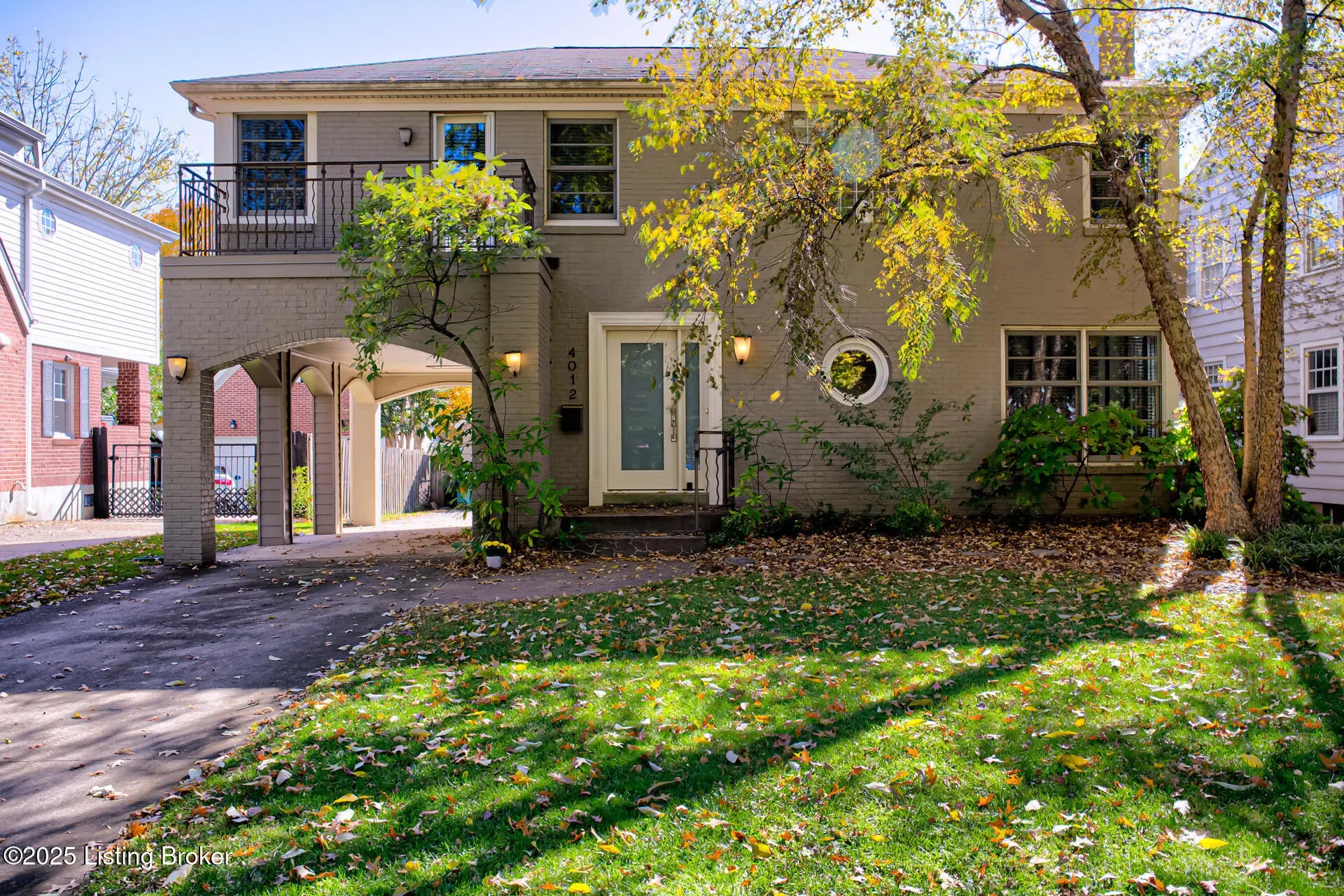 Photo of Listing #1702043