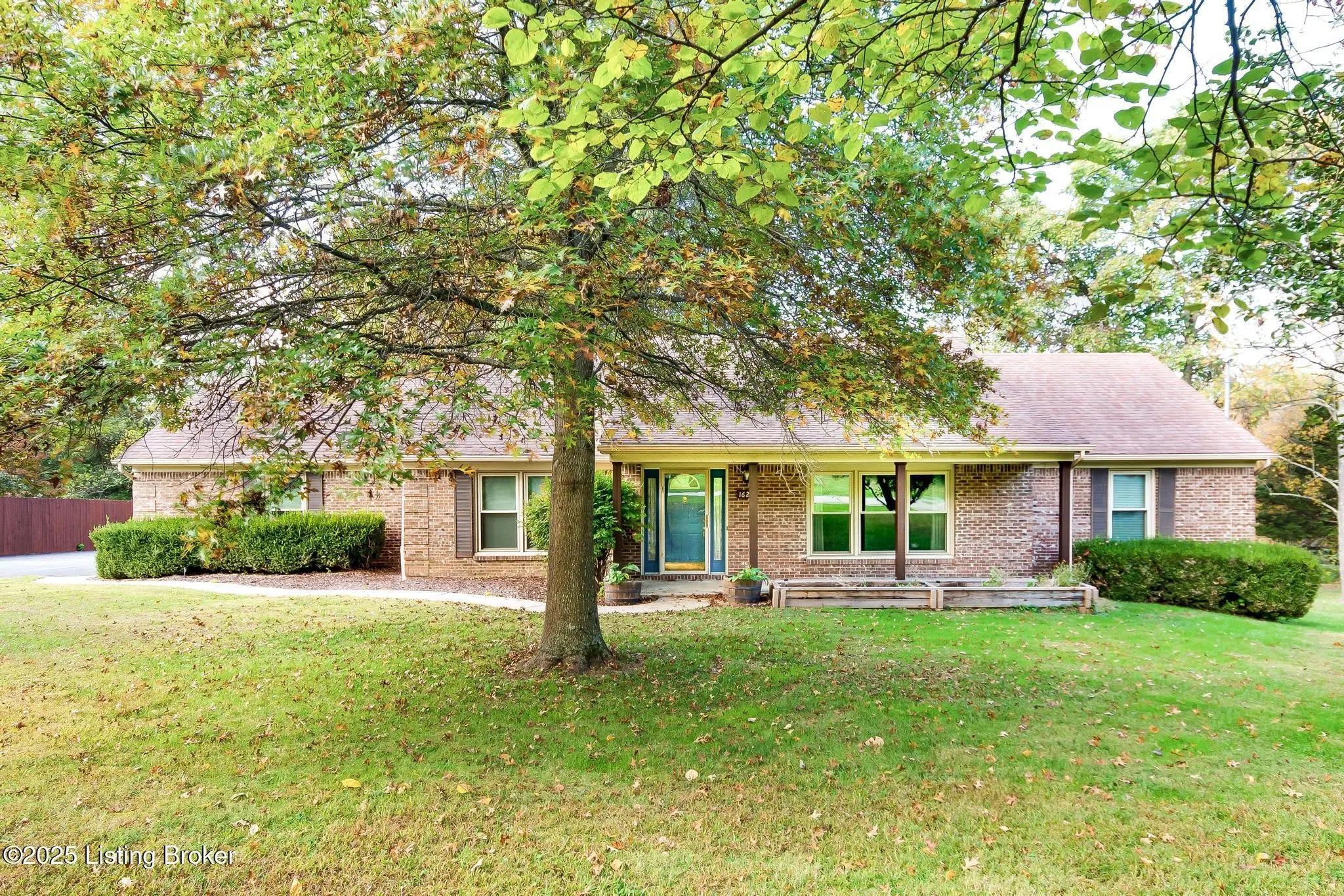 Photo of Listing #1701283