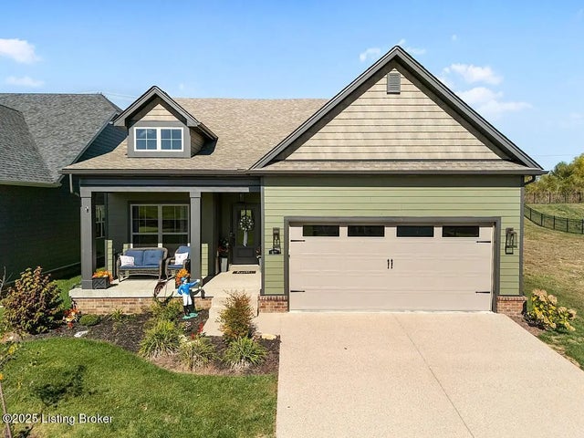 1174 Greens Dr, Simpsonville