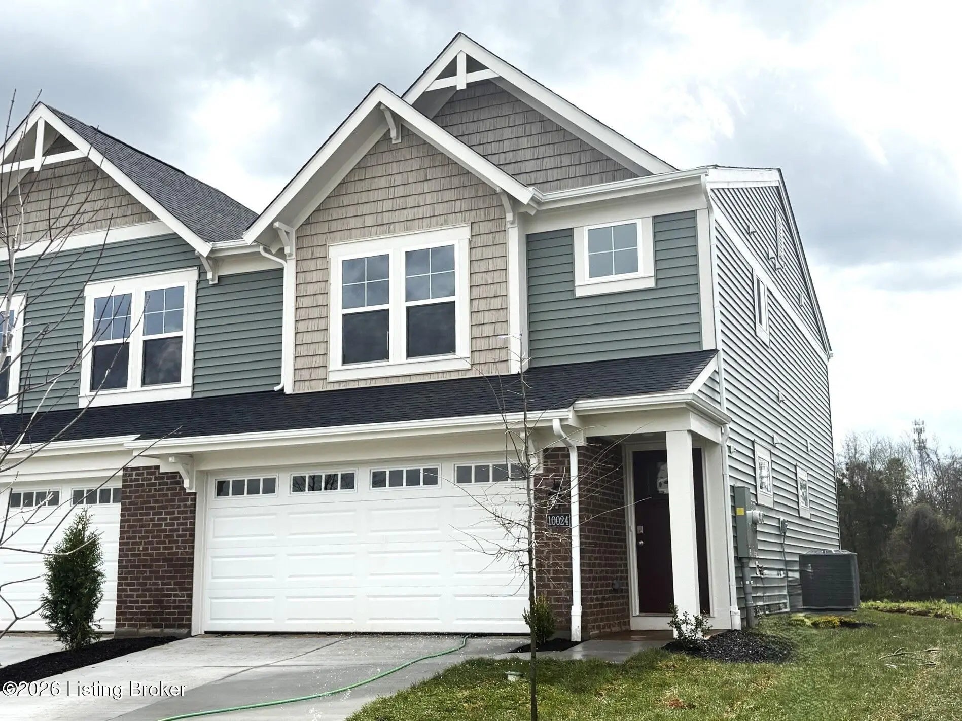 Photo of Listing #1701323