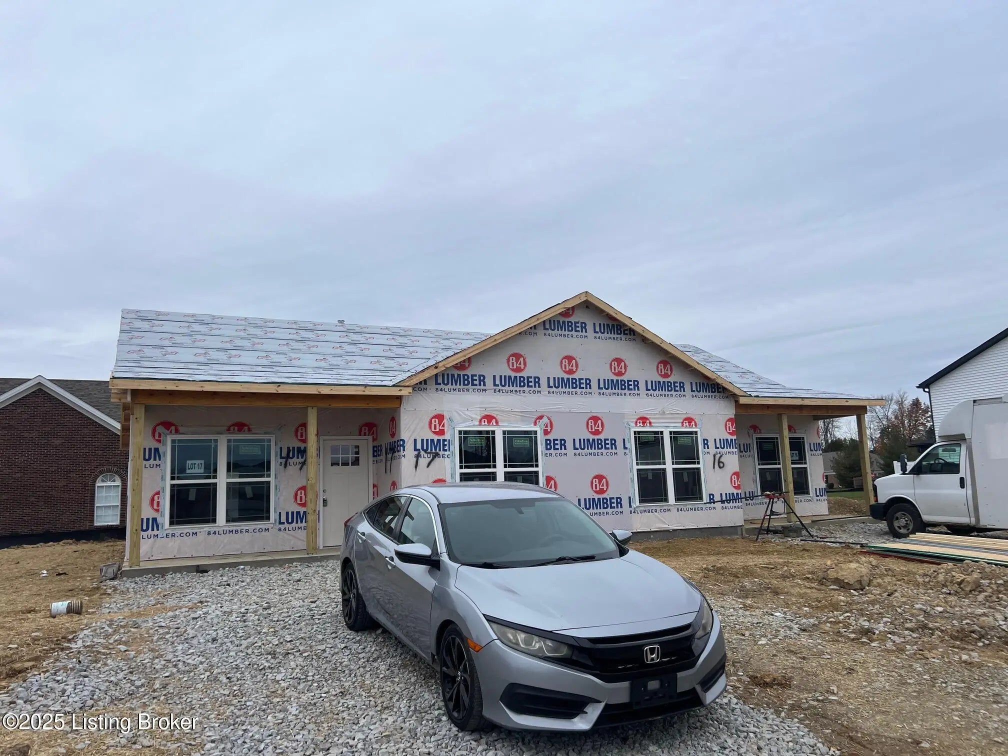 Photo of Listing #1701355