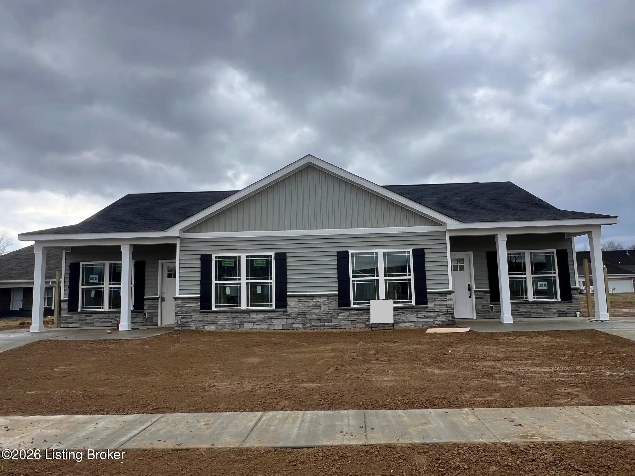 Photo of Listing #1701355