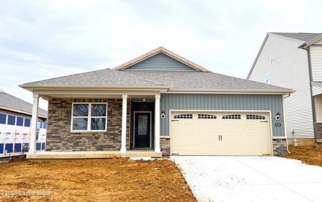 8109 Cedar Meadows Ln, Louisville