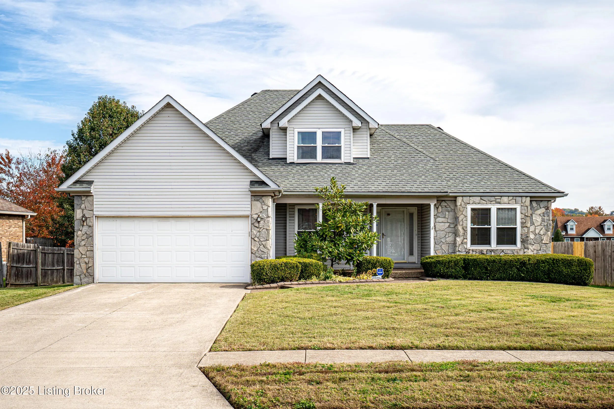 Photo of Listing #1703691