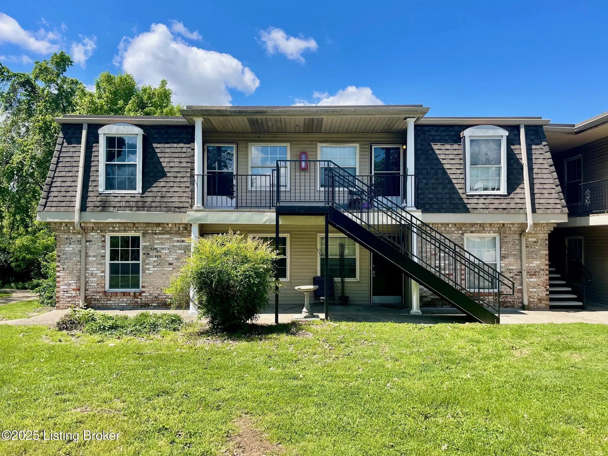 Photo of Listing #1701440