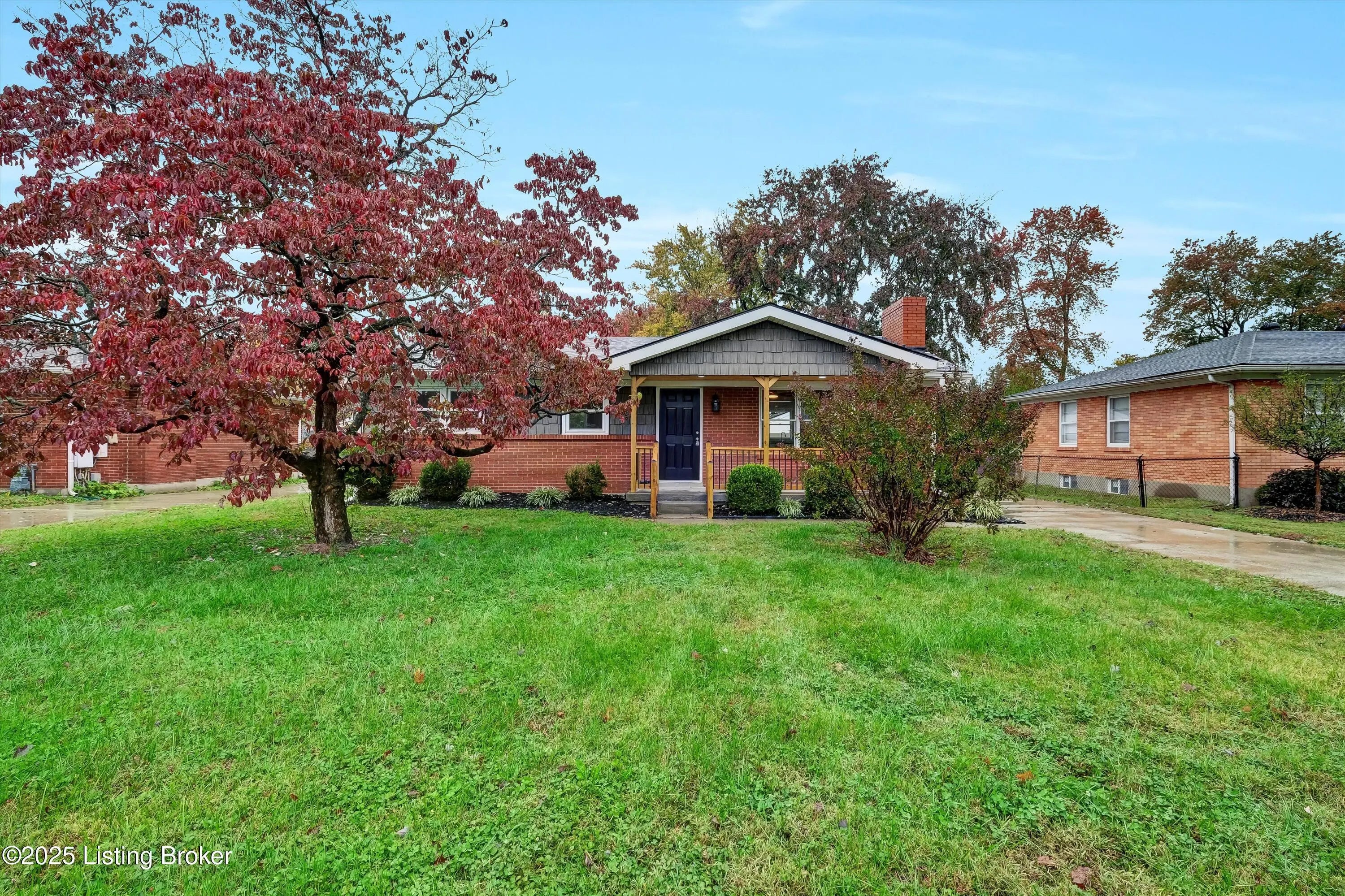 Photo of Listing #1701492