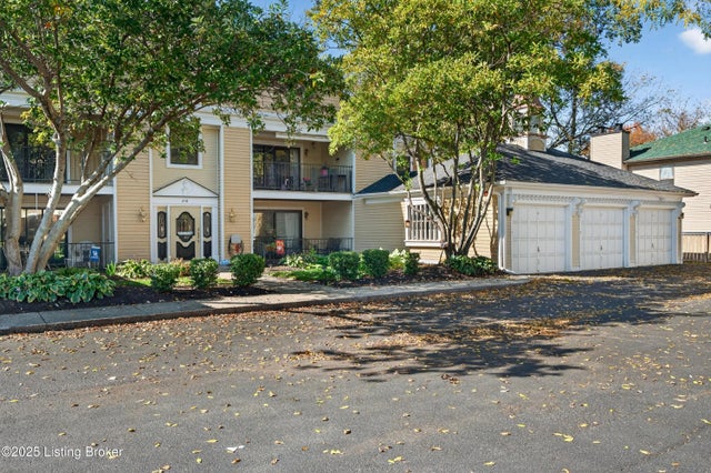 816 Washburn Ave Apt 9, Louisville