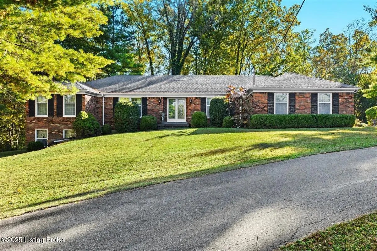 Photo of Listing #1701685