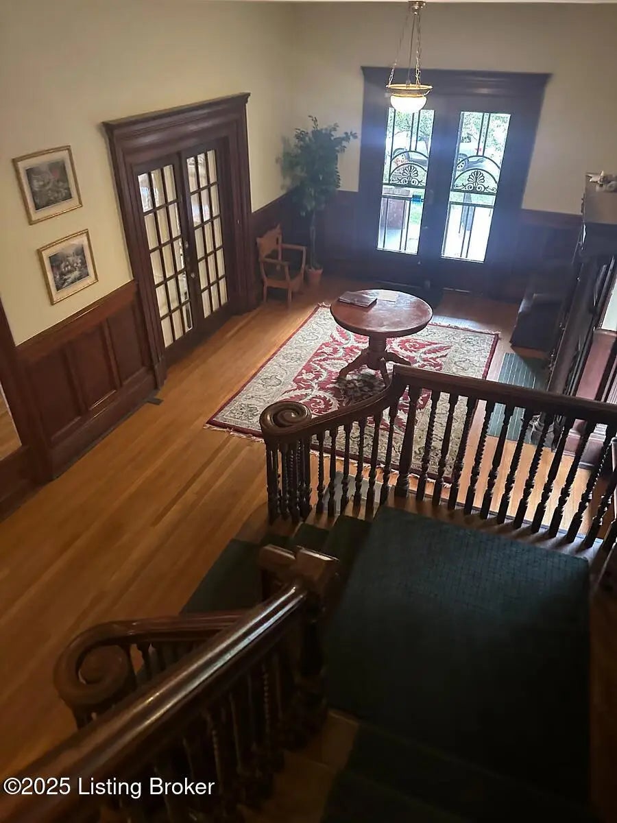 Photo of Listing #1701532