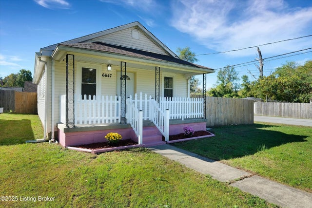 6647 Sylvania Rd, Louisville