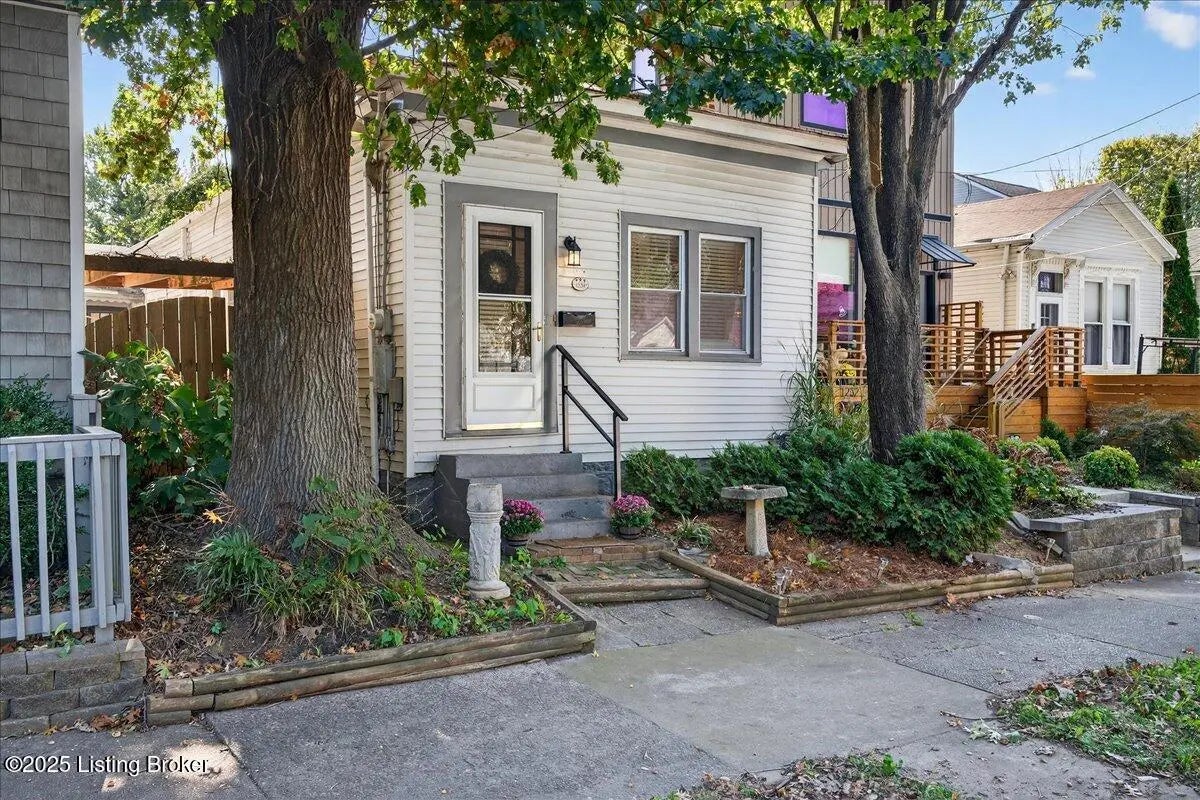 Photo of Listing #1701837