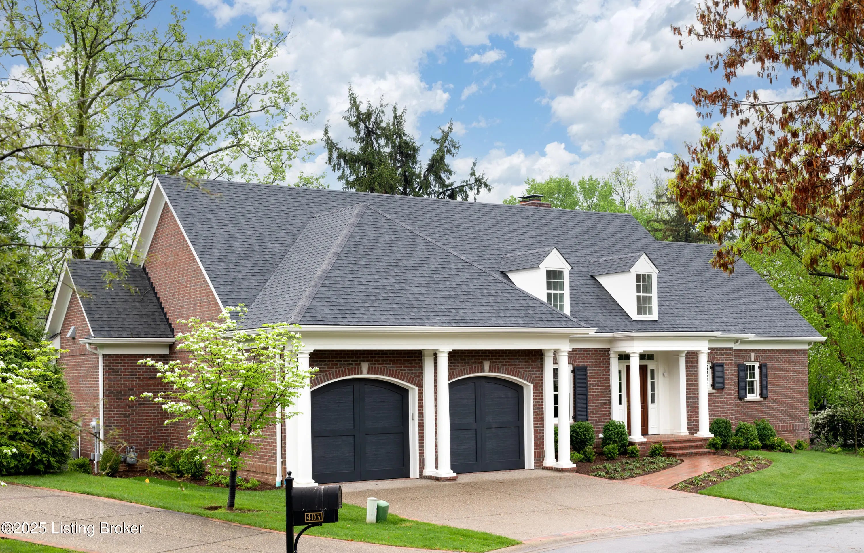 Photo of Listing #1701888