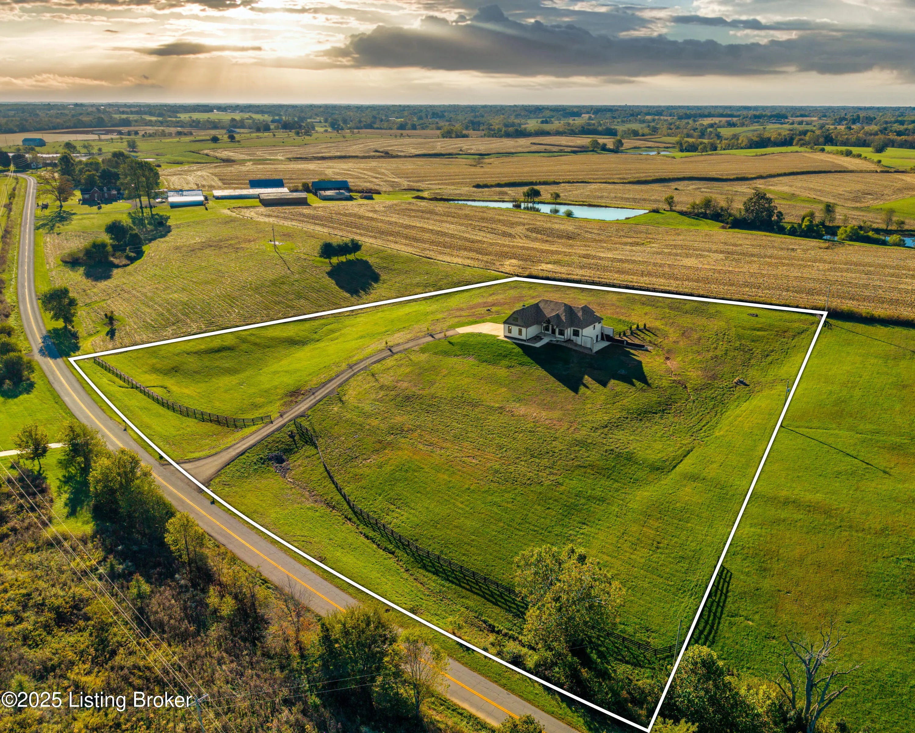 Photo of Listing #1702004