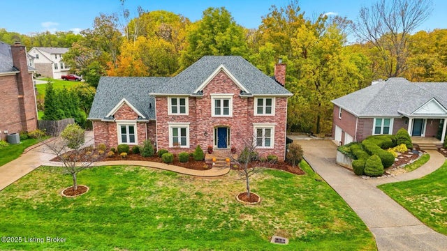 7811 Cliffs Edge Ct, Louisville