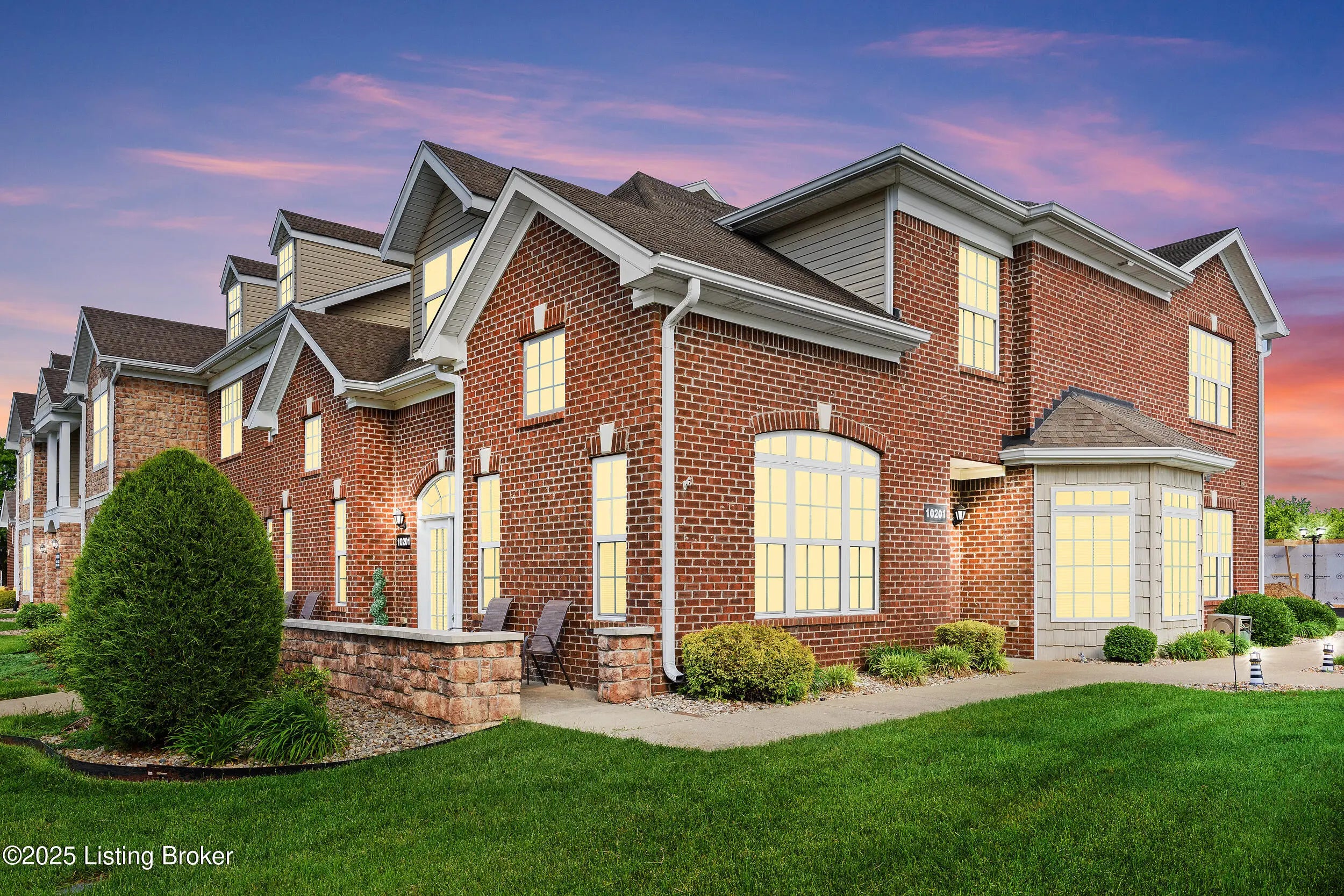 Photo of Listing #1702020