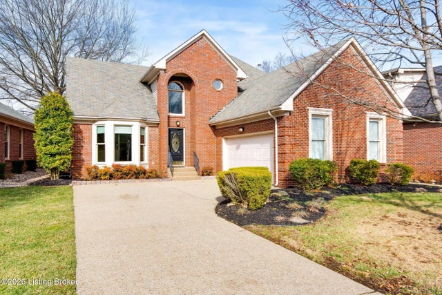 8016 Cedar Glen Ln, Louisville