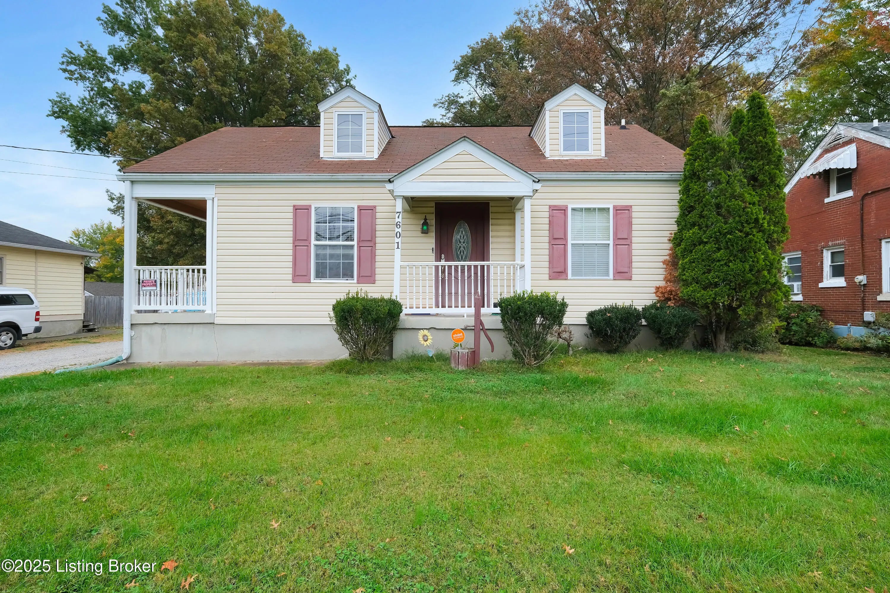 Photo of Listing #1701984