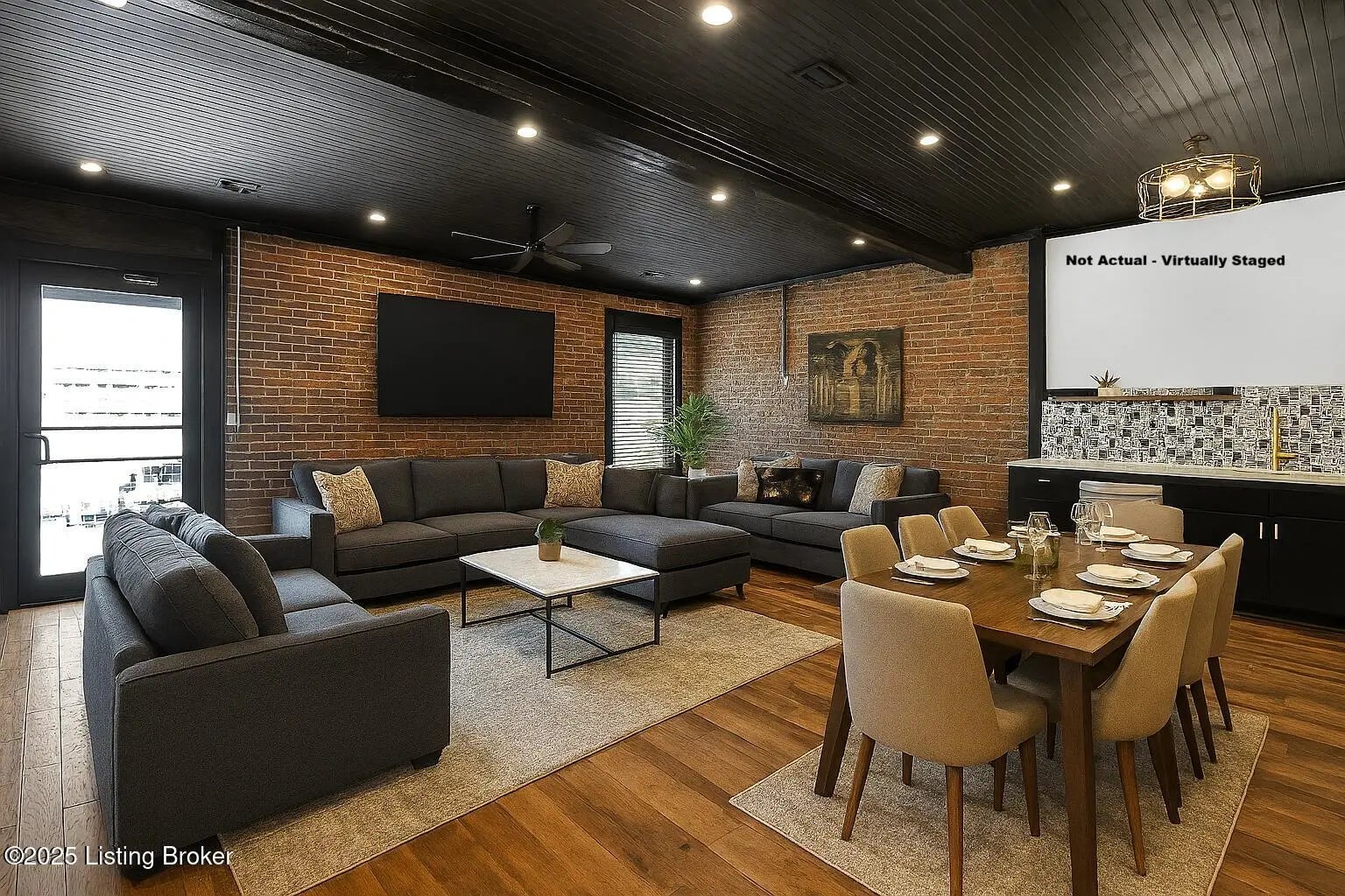 Photo of Listing #1701991