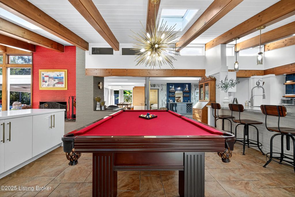 105 Dorsey Way, Louisville